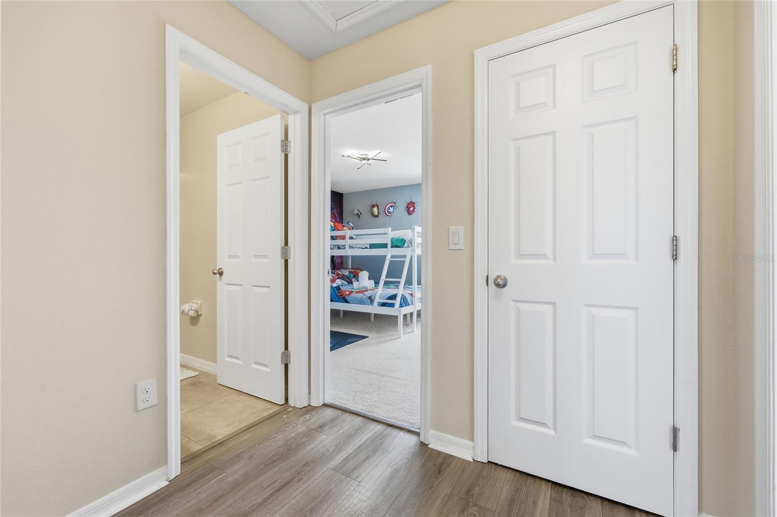 Image 30 of 41 For 2620 Santosh Cove