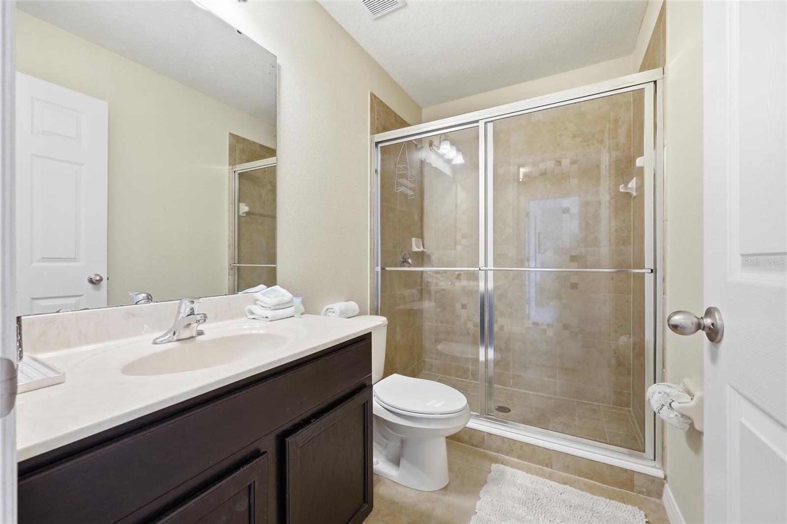 Image 32 of 41 For 2620 Santosh Cove