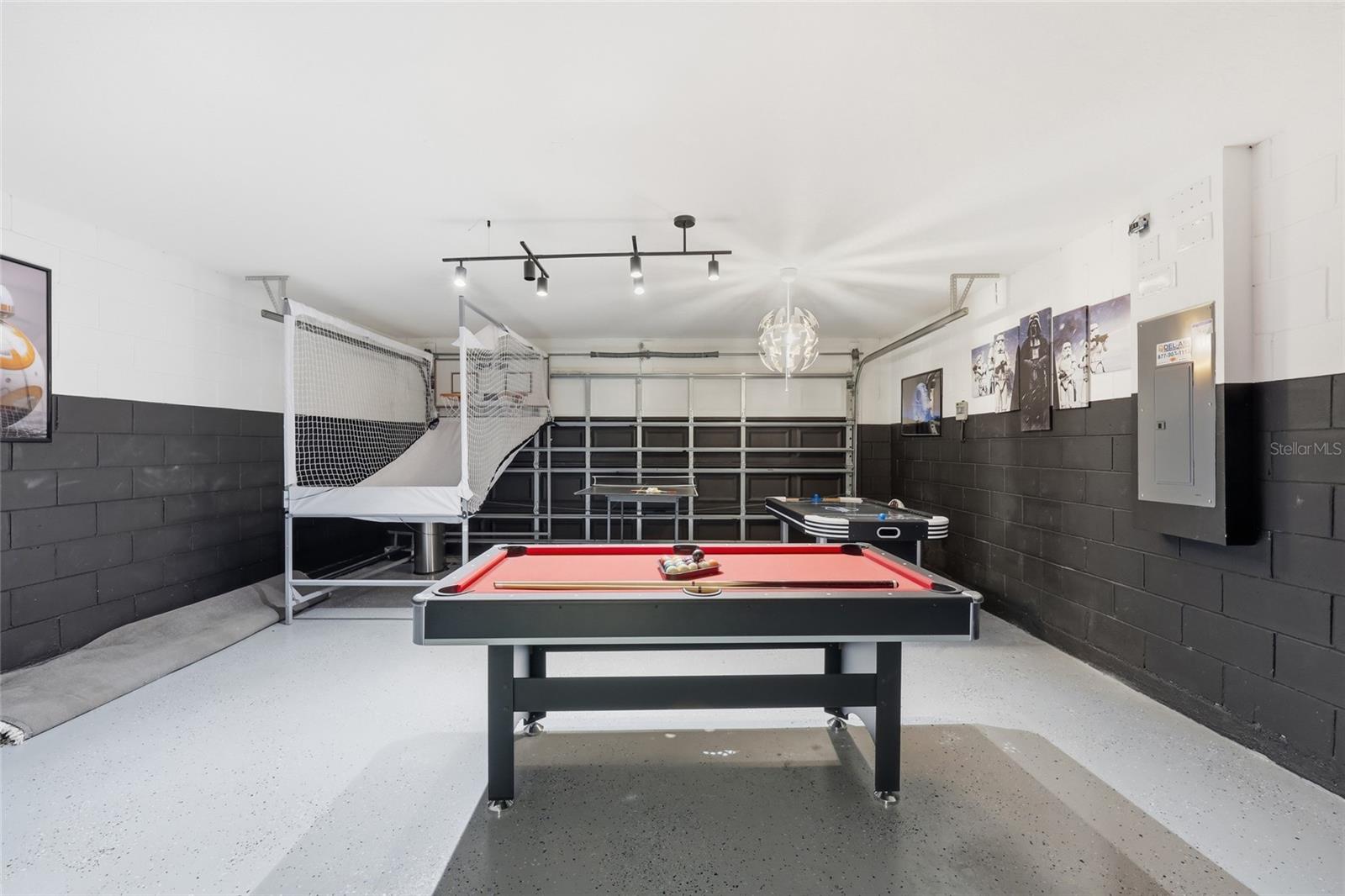 Image 35 of 41 For 2620 Santosh Cove