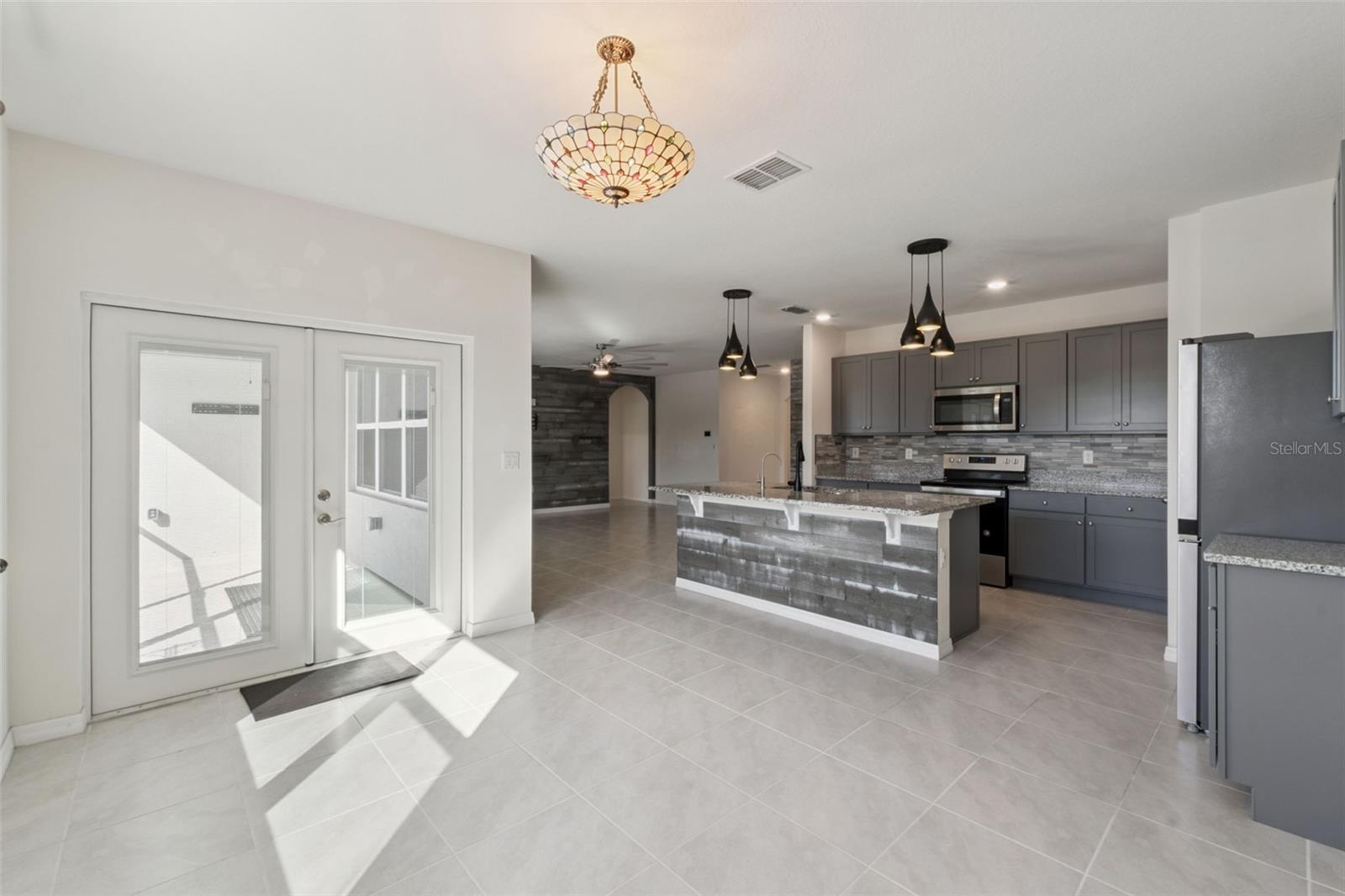 Image 10 of 47 For 866 Baylor Drive