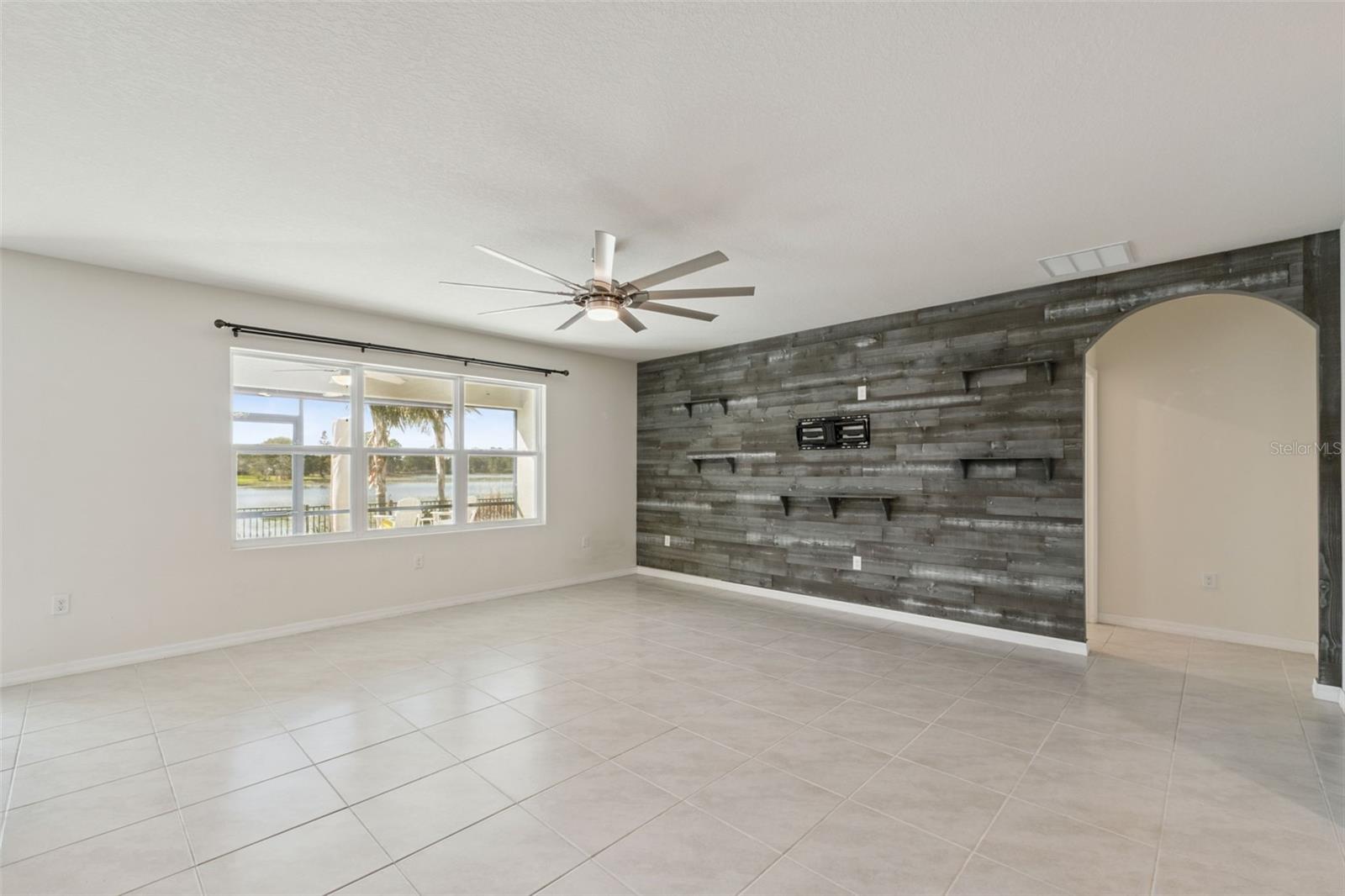 Image 17 of 47 For 866 Baylor Drive