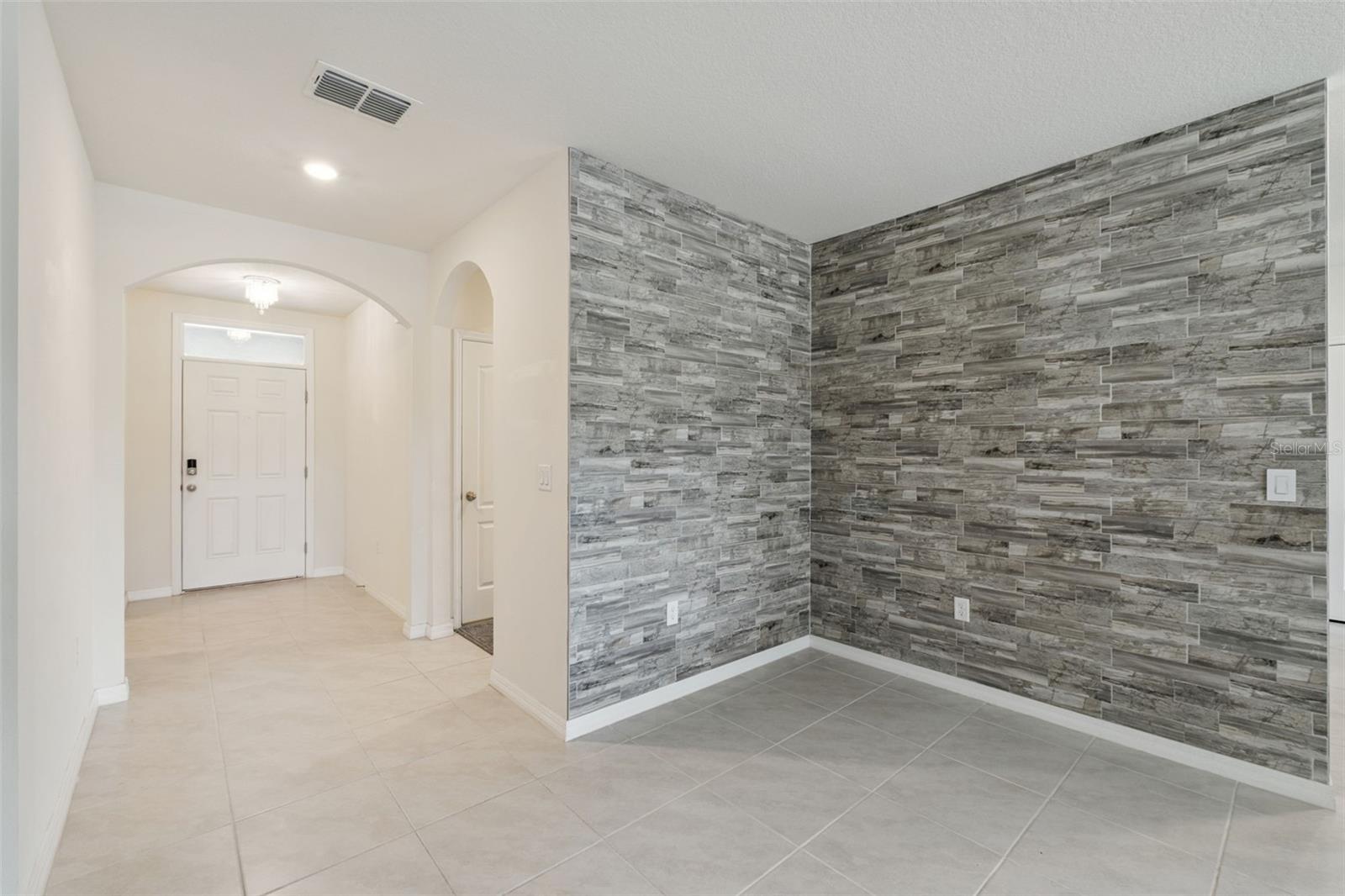 Image 19 of 47 For 866 Baylor Drive