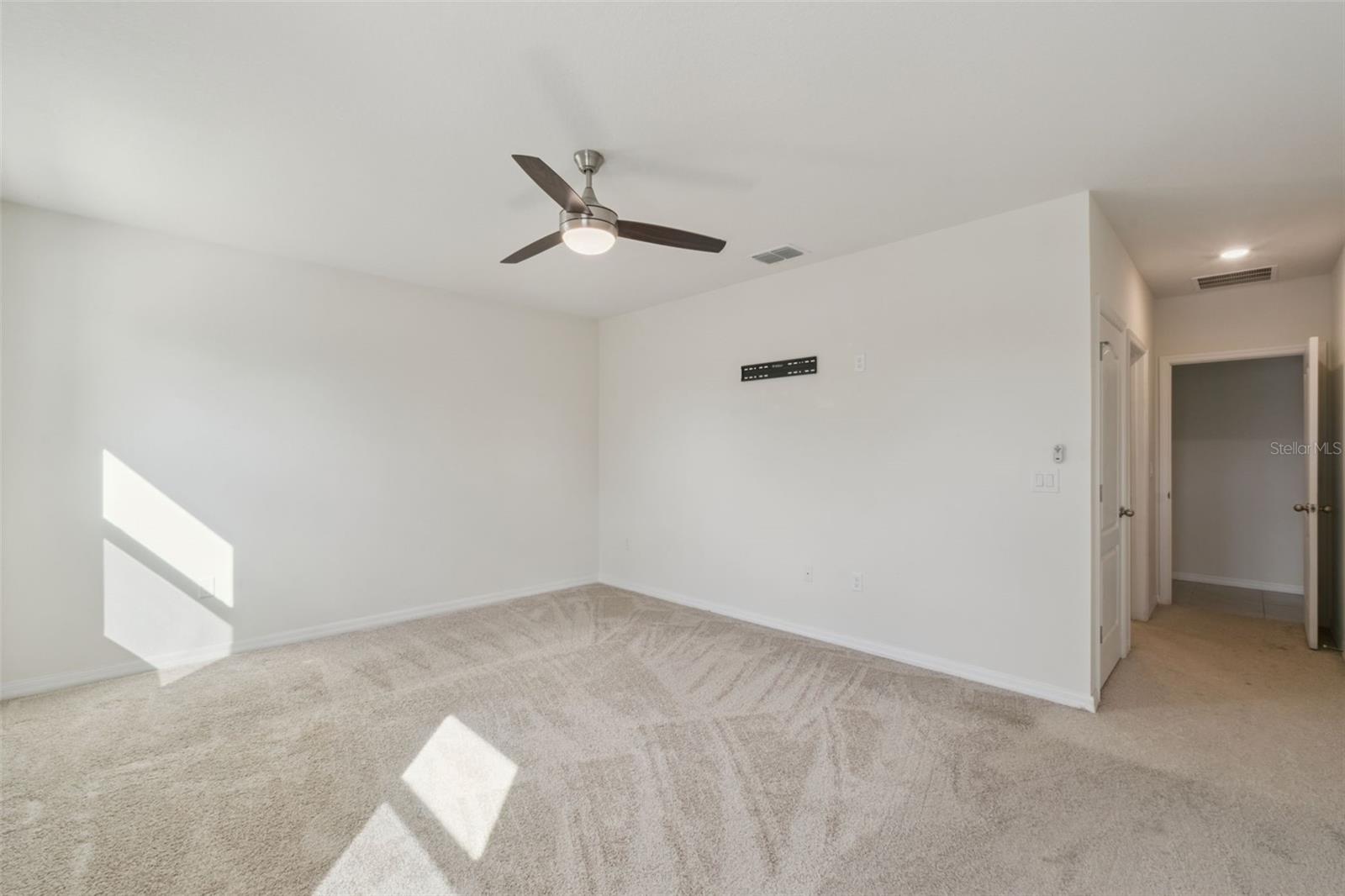 Image 21 of 47 For 866 Baylor Drive