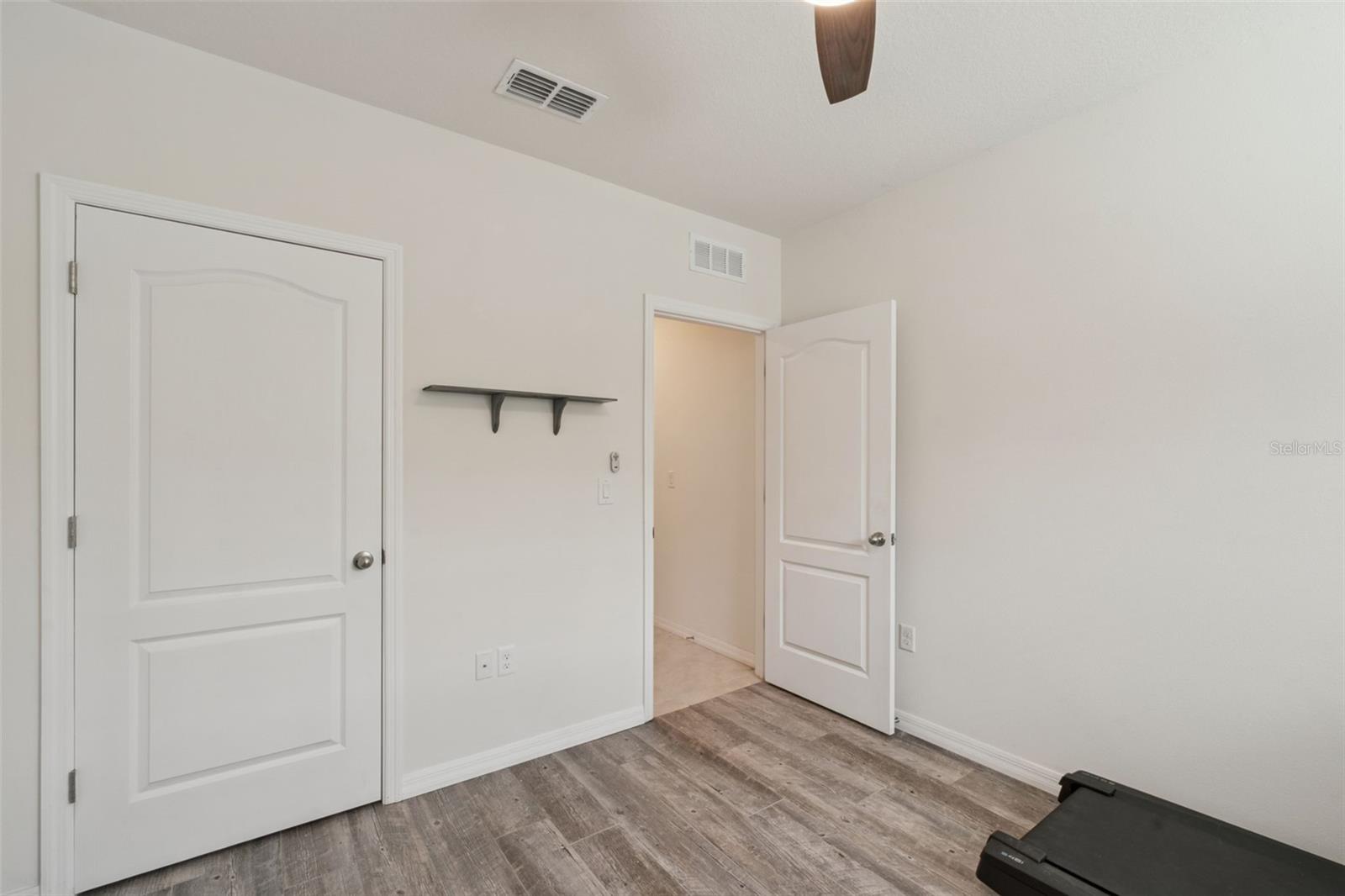 Image 27 of 47 For 866 Baylor Drive