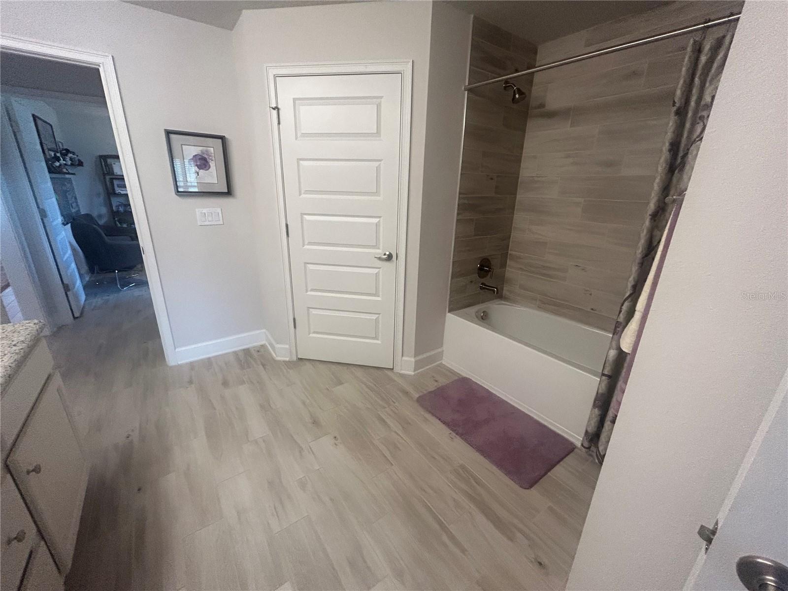 Image 9 of 26 For 5232 Tennessee Ridge Court