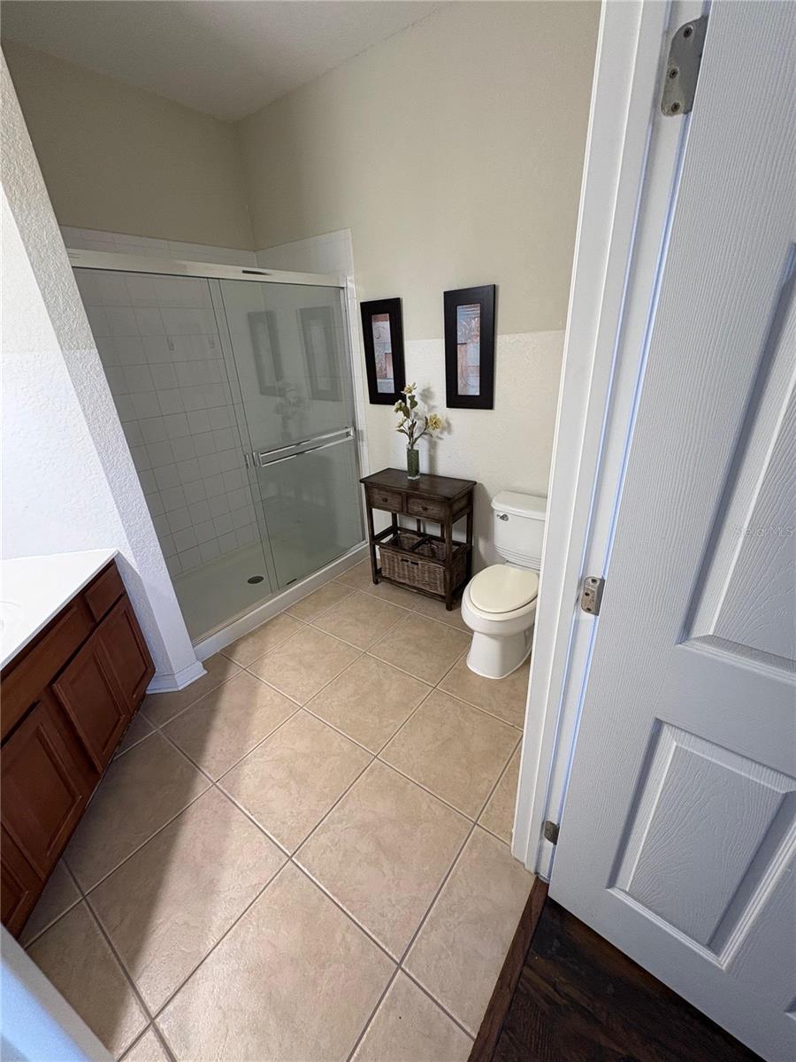 Image 12 of 17 For 4102 Breakview Drive 40103