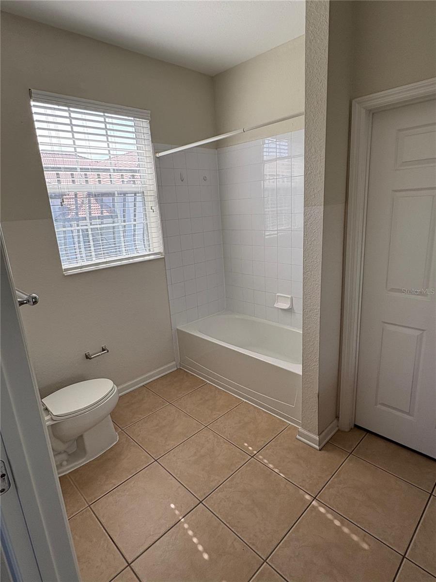 Image 15 of 17 For 4102 Breakview Drive 40103