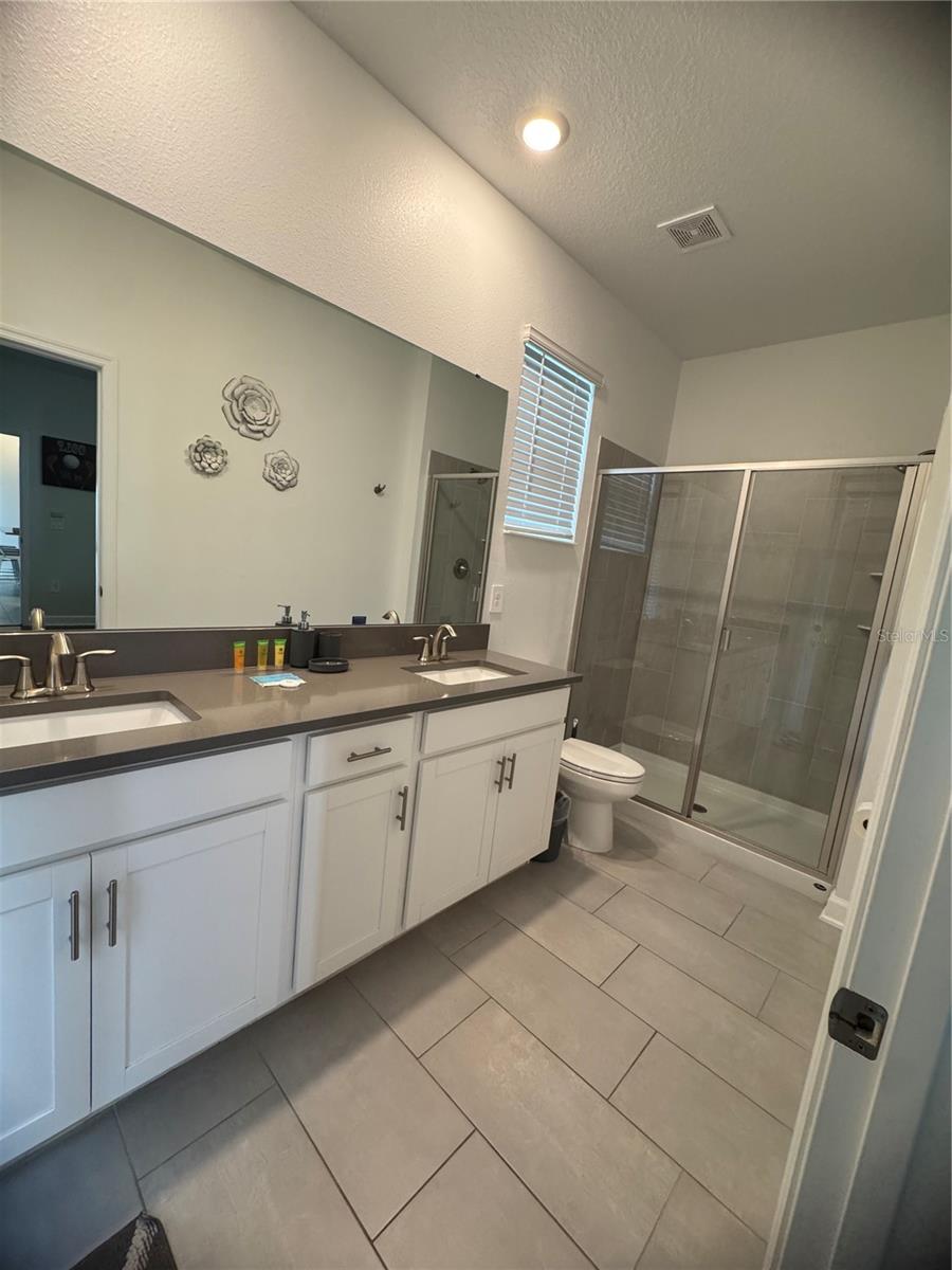 Image 21 of 47 For 8973 Play Through Drive