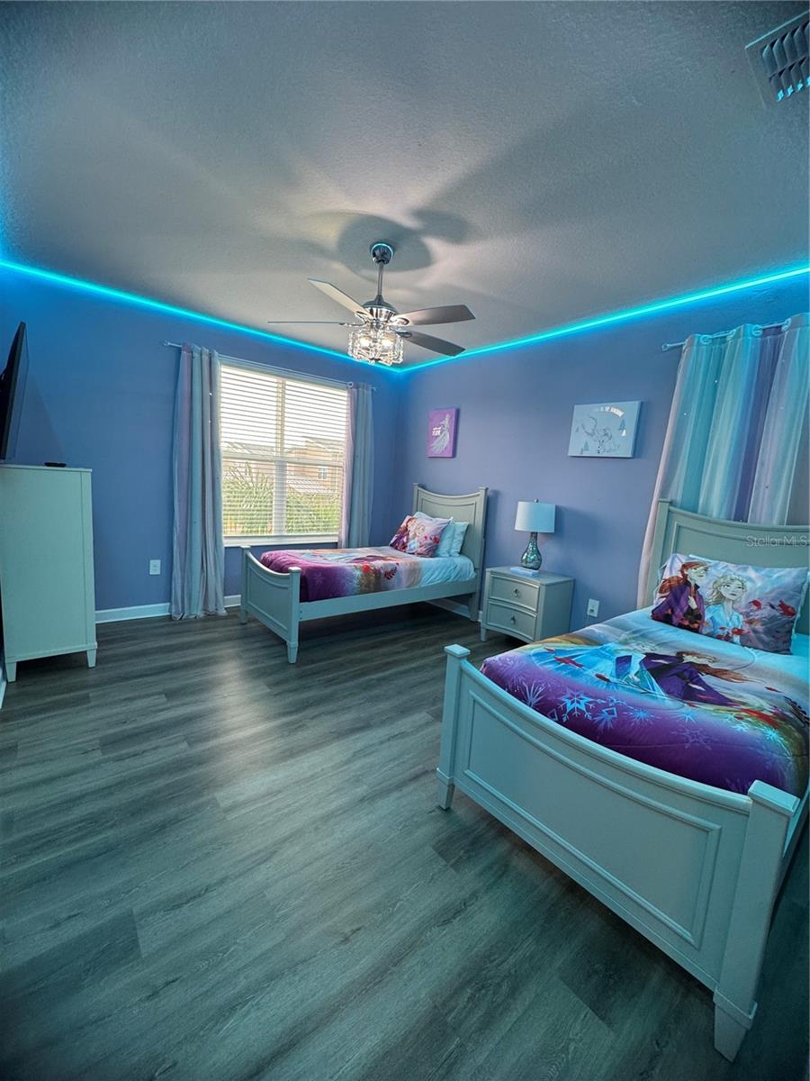 Image 36 of 47 For 8973 Play Through Drive