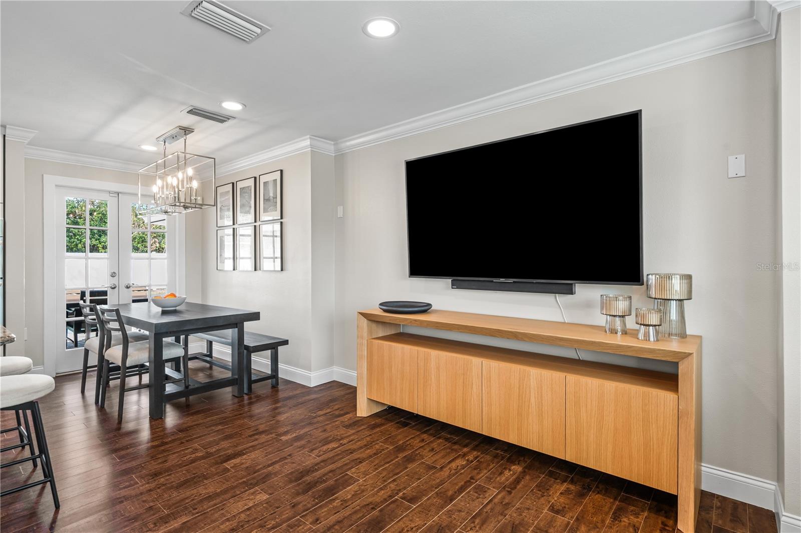 Image 13 of 39 For 1531 Glastonberry Road