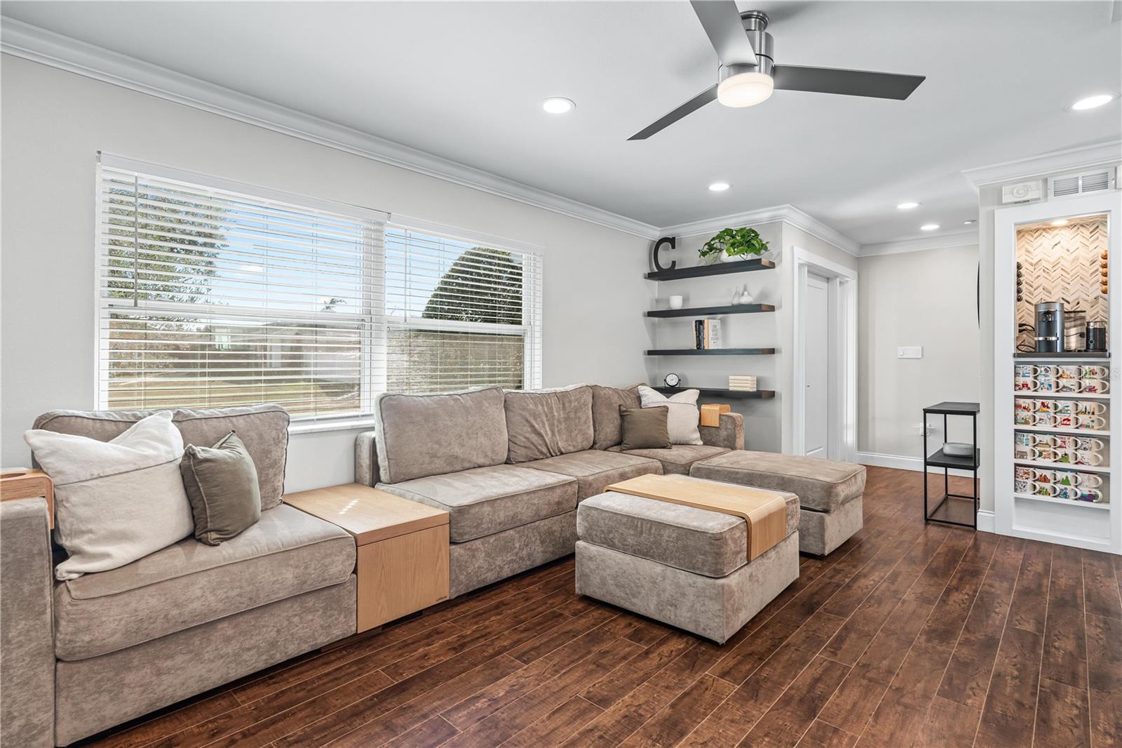 Image 14 of 39 For 1531 Glastonberry Road