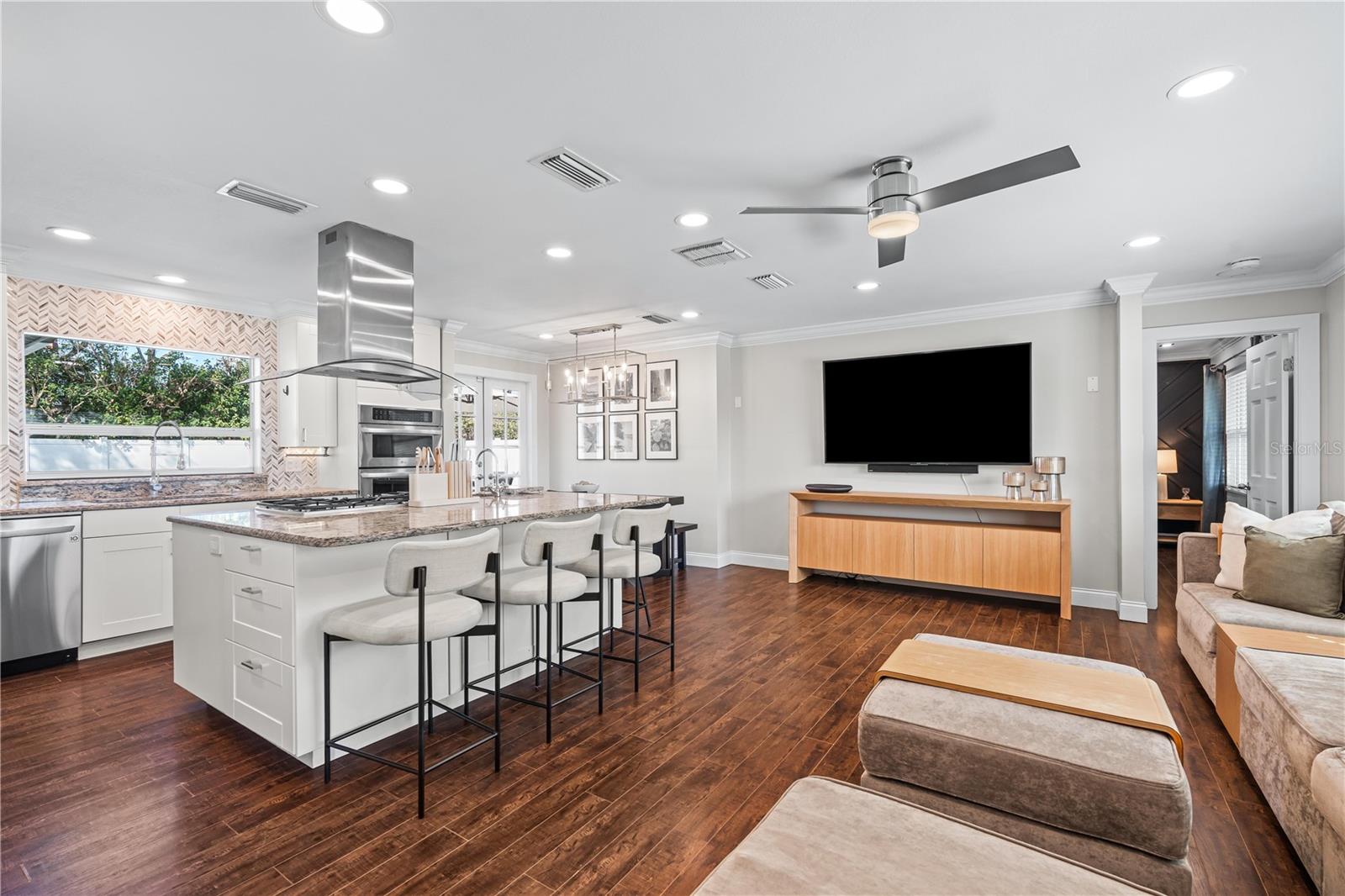 Image 15 of 39 For 1531 Glastonberry Road