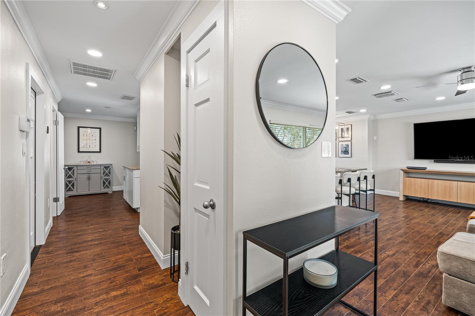 Image 5 of 39 For 1531 Glastonberry Road