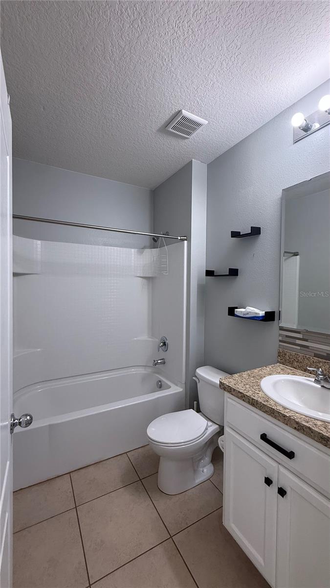 Image 9 of 39 For 519 Oakhurst Way