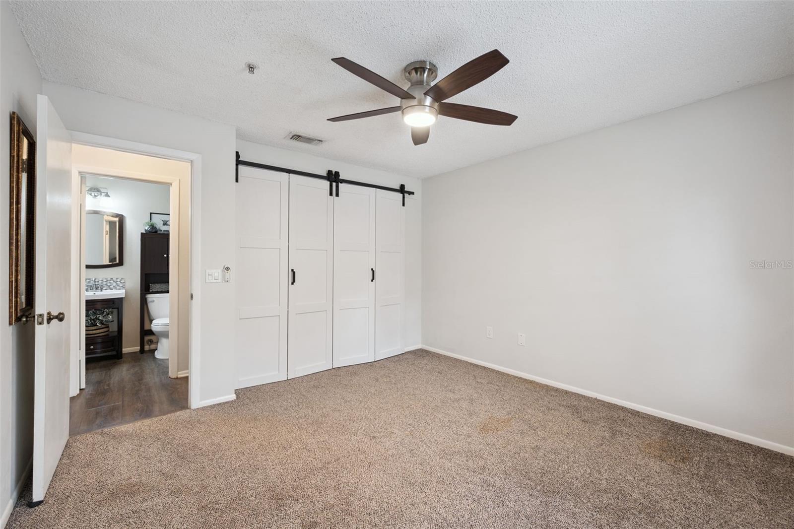 Image 13 of 53 For 112 Reserve Circle 212