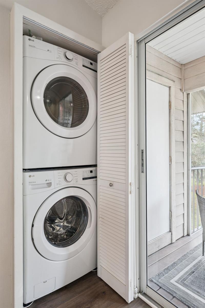 Image 16 of 53 For 112 Reserve Circle 212