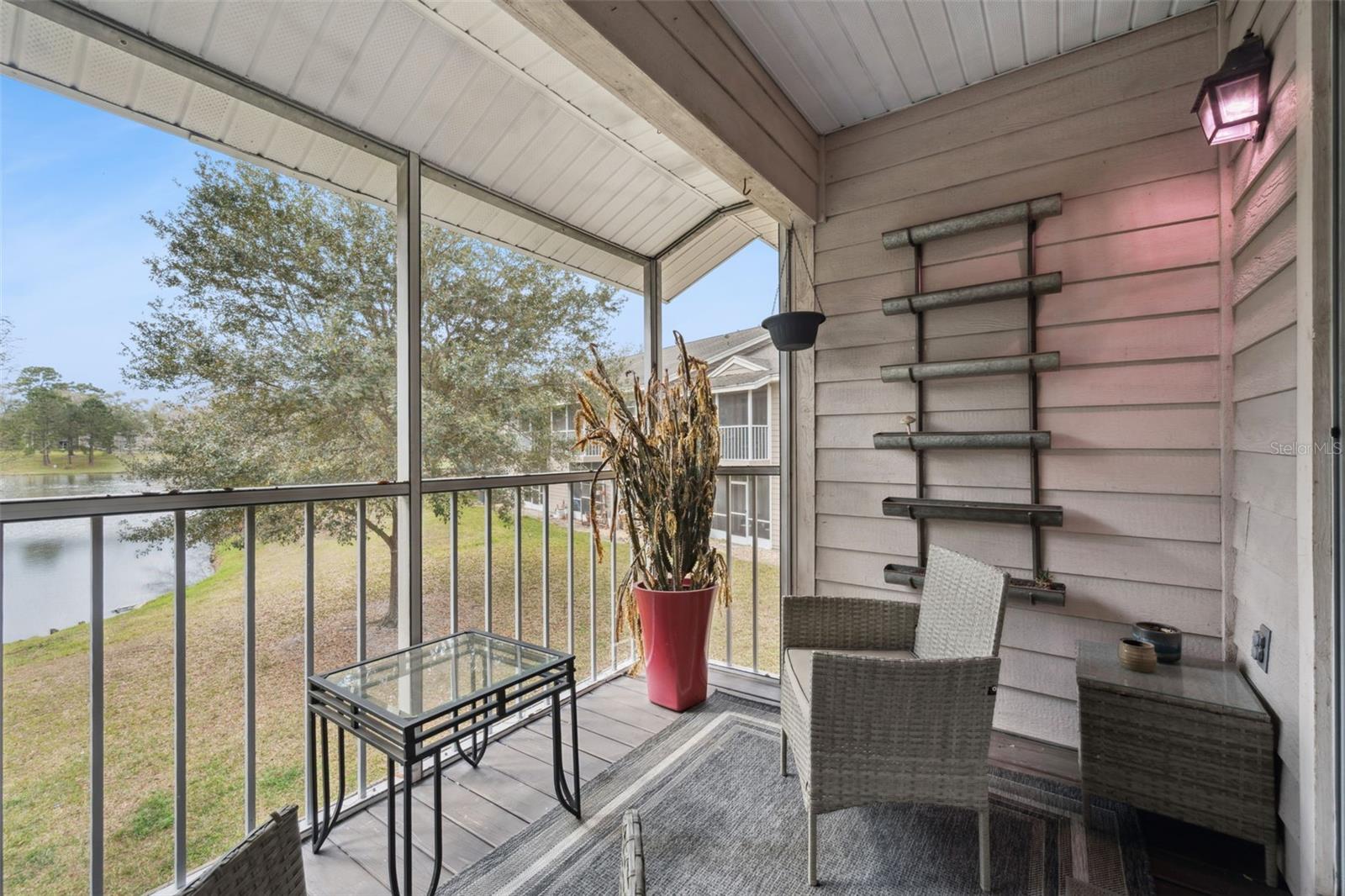 Image 17 of 53 For 112 Reserve Circle 212