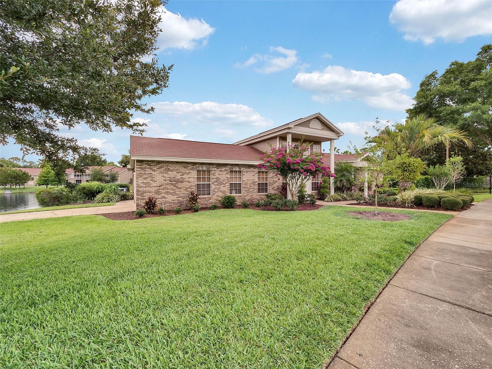 Image 22 of 53 For 112 Reserve Circle 212