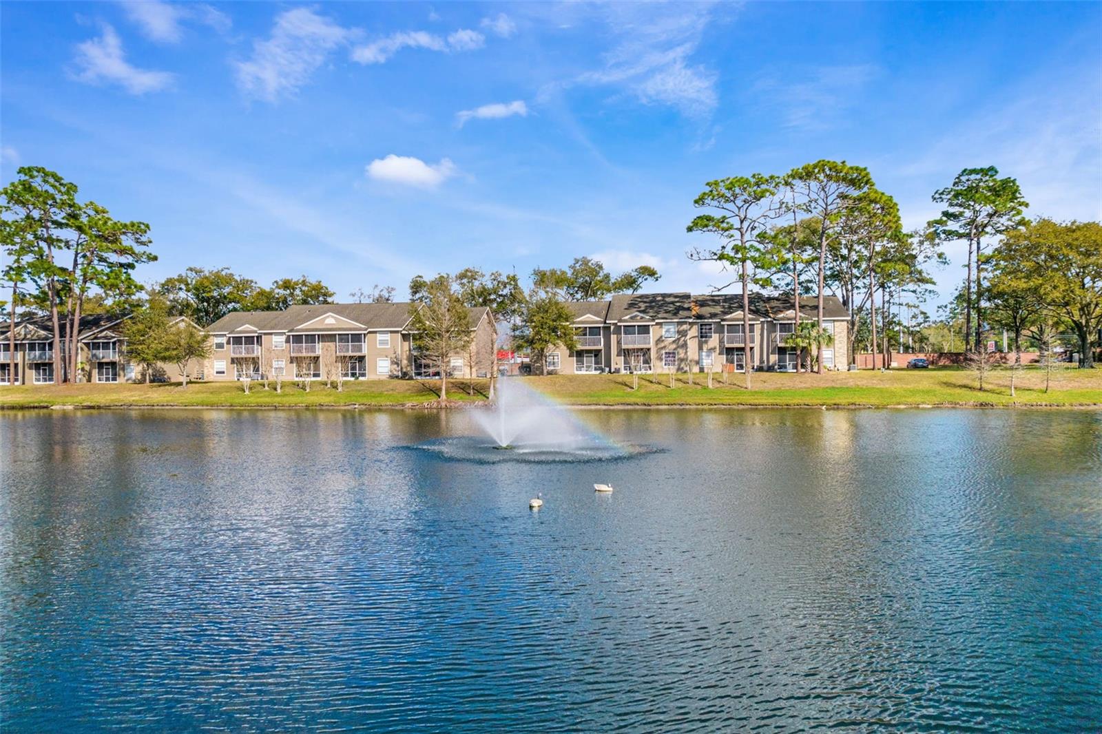 Image 37 of 53 For 112 Reserve Circle 212