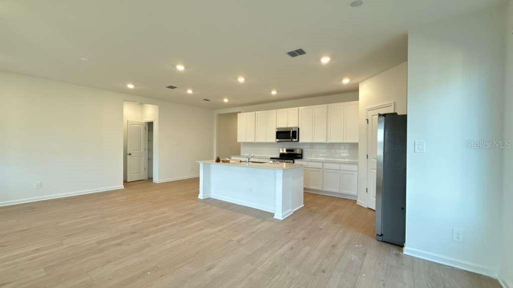 Image 18 of 31 For 5147 Natalia Drive