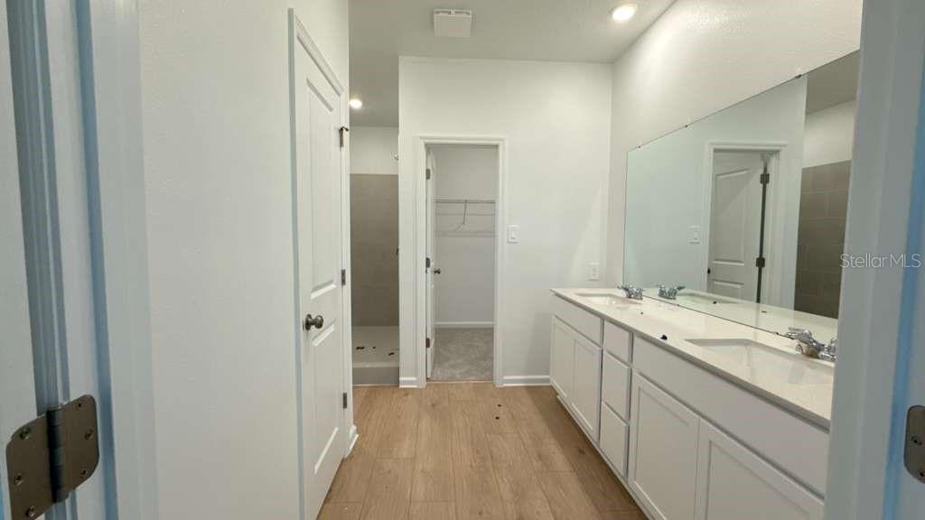 Image 22 of 31 For 5147 Natalia Drive