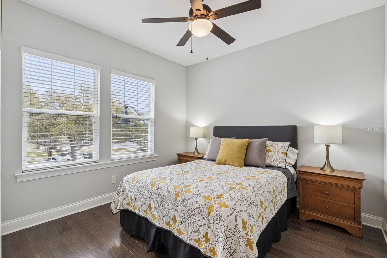 Image 24 of 45 For 493 Oviedo Boulevard