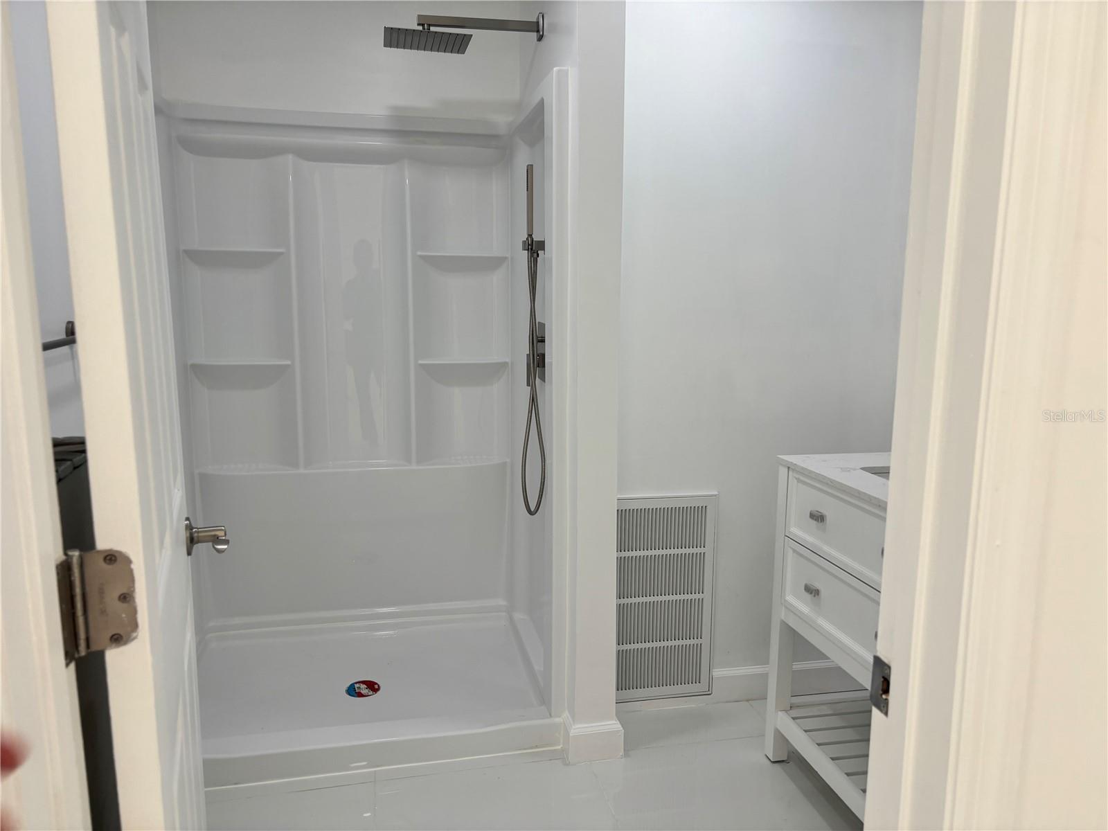 Image 8 of 18 For 124 Coronado Road B