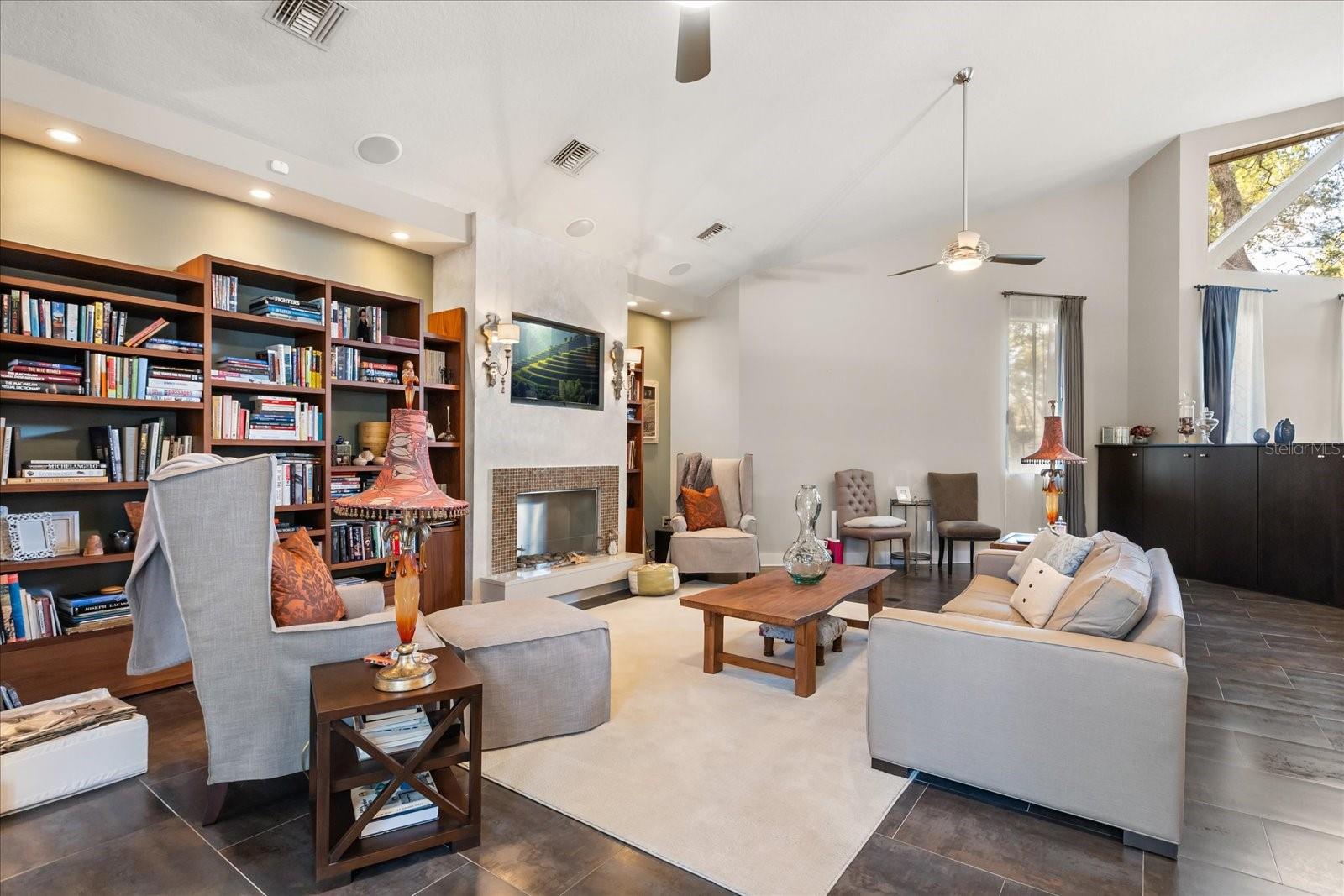 Image 19 of 63 For 5001 Foxfire Lane