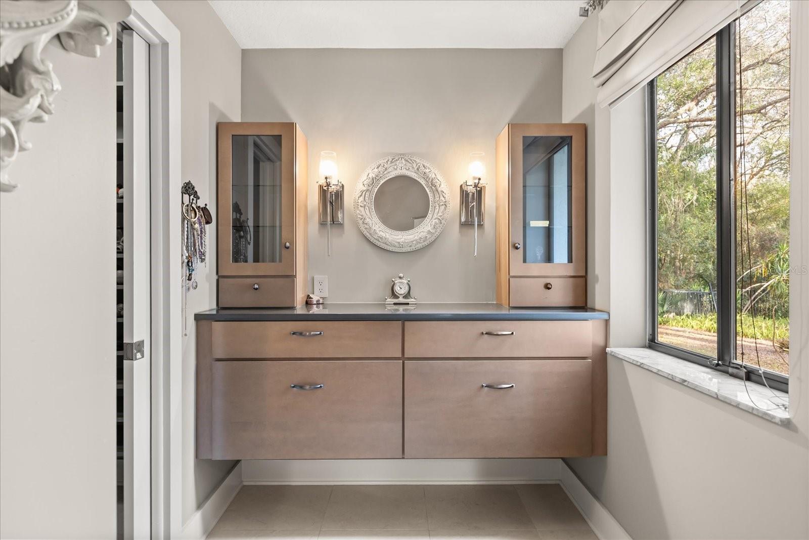 Image 31 of 63 For 5001 Foxfire Lane