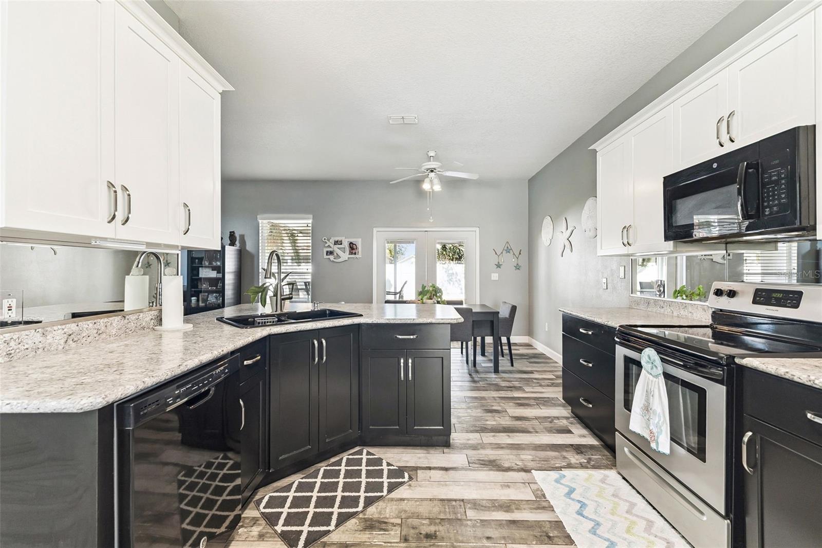 Image 13 of 44 For 1483 Surrey Park Drive