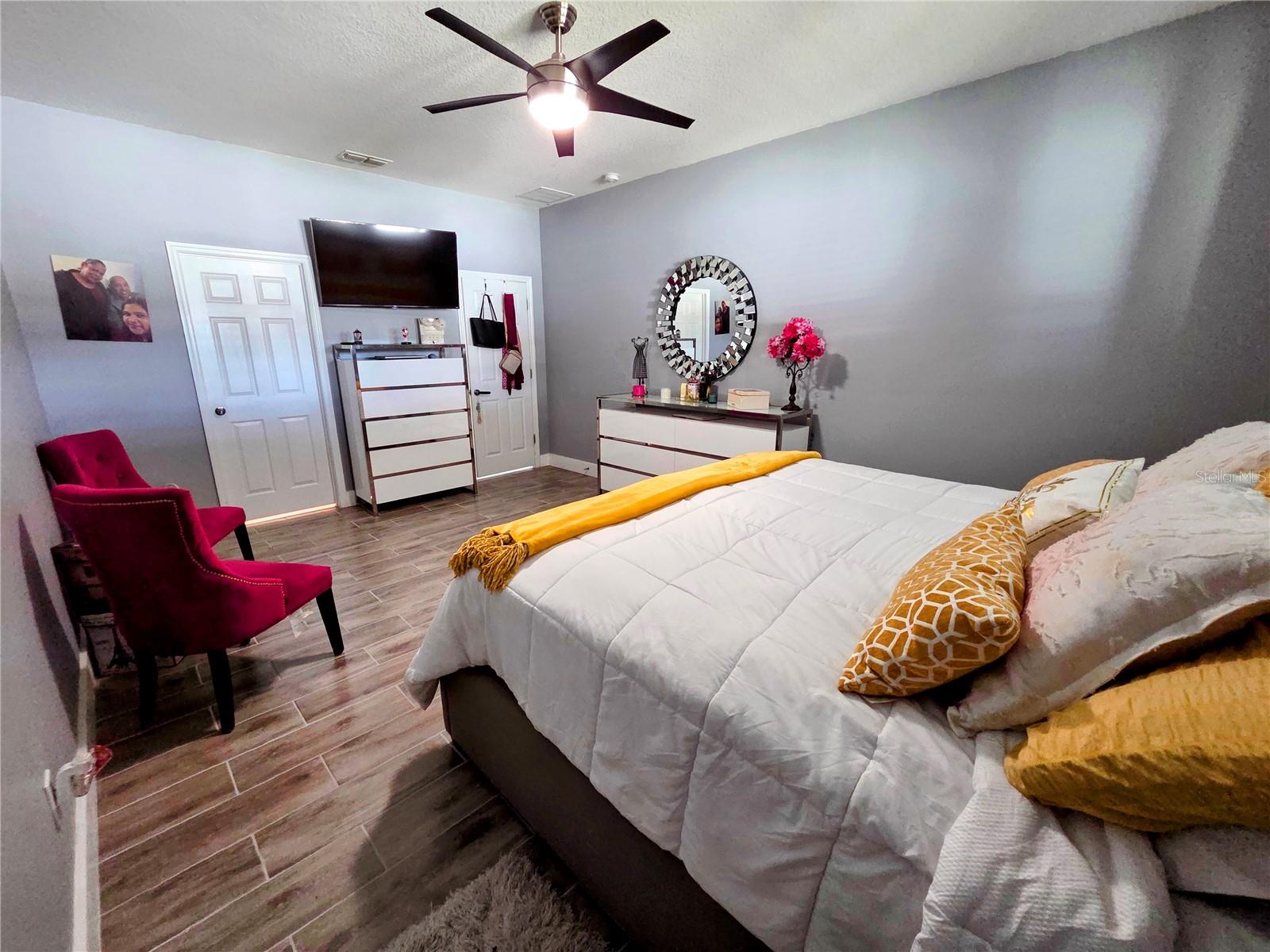 Image 16 of 47 For 5355 Carrara Court