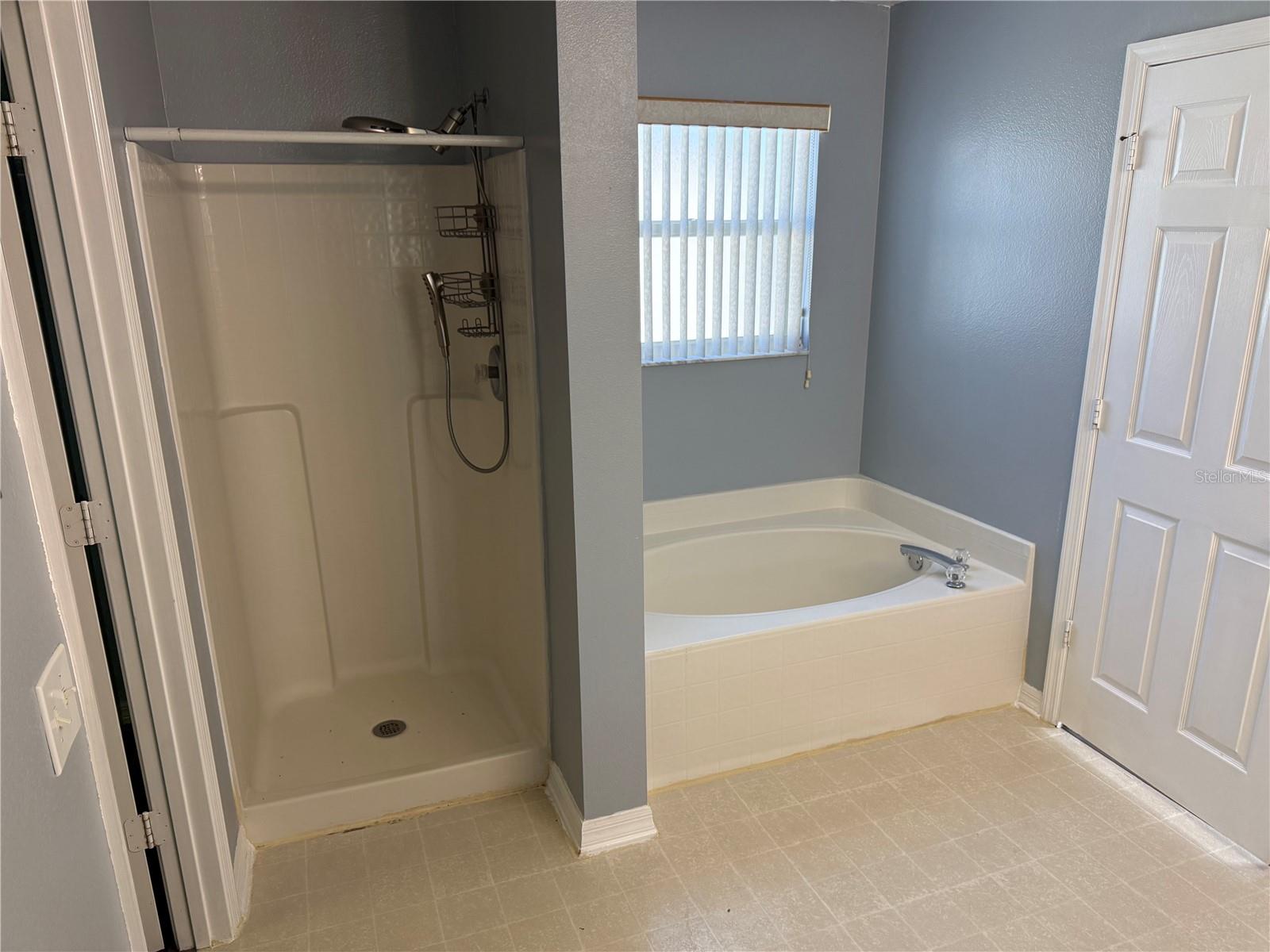 Image 26 of 42 For 1219 Kempton Chase Parkway