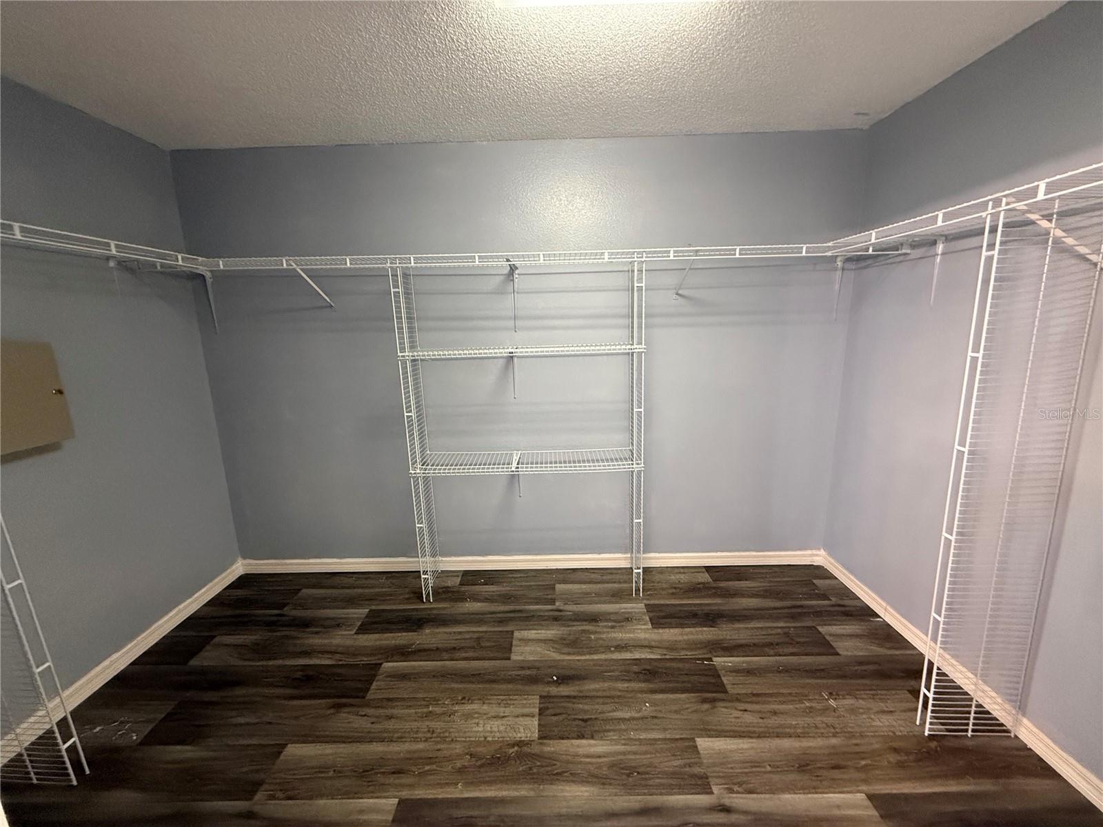 Image 27 of 42 For 1219 Kempton Chase Parkway