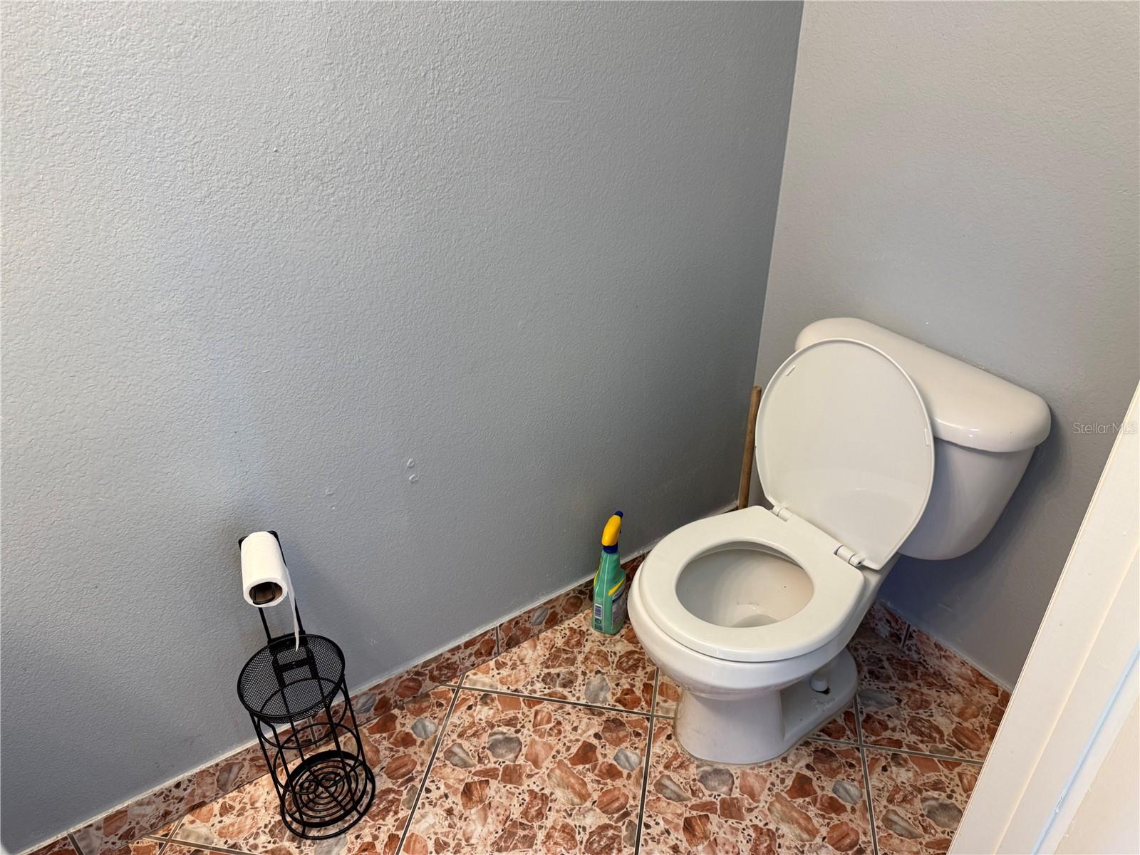 Image 4 of 42 For 1219 Kempton Chase Parkway