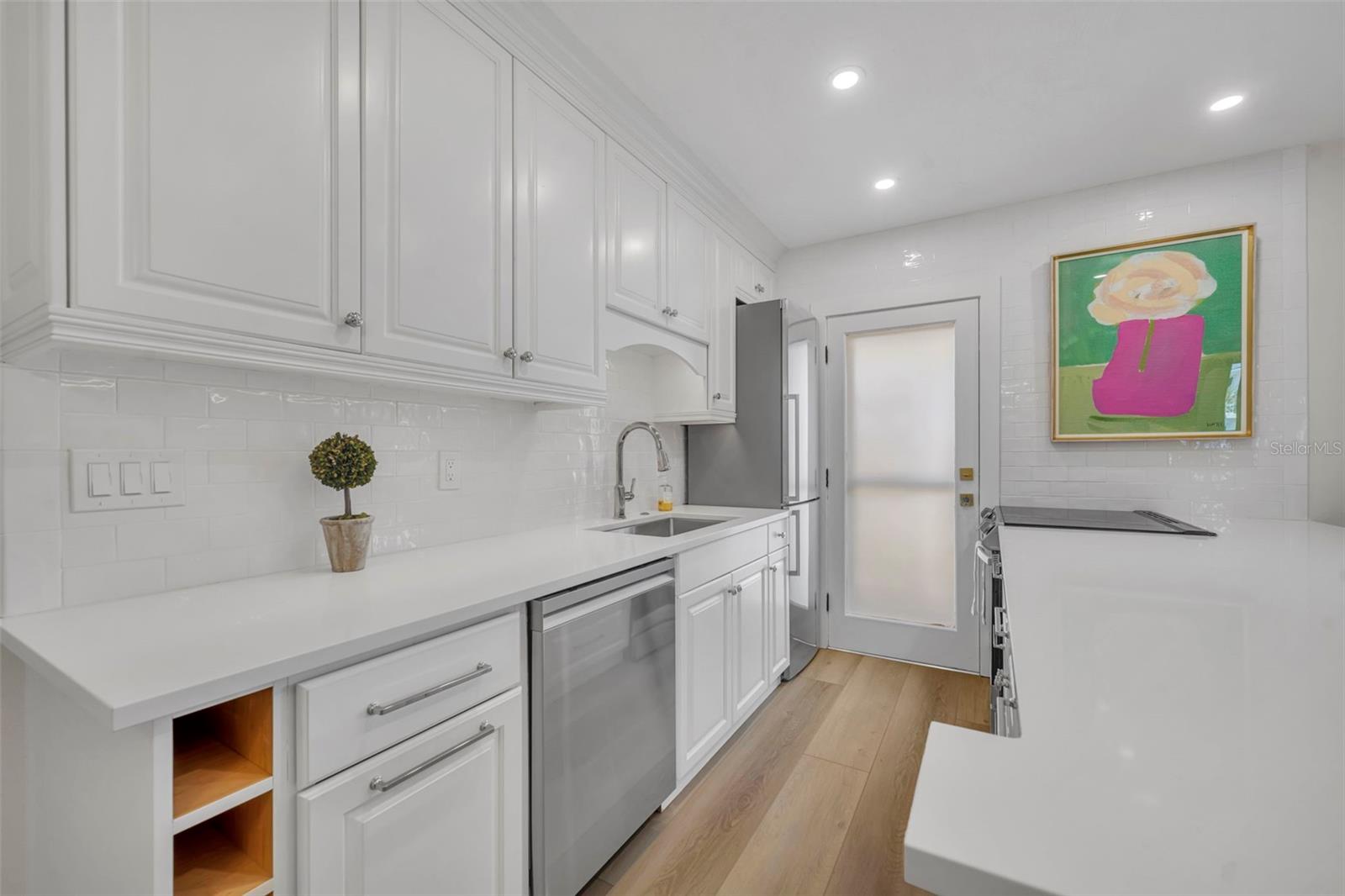 Image 11 of 35 For 1140 Orlando Avenue H-13