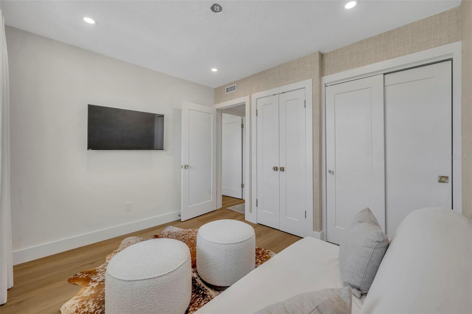 Image 15 of 35 For 1140 Orlando Avenue H-13