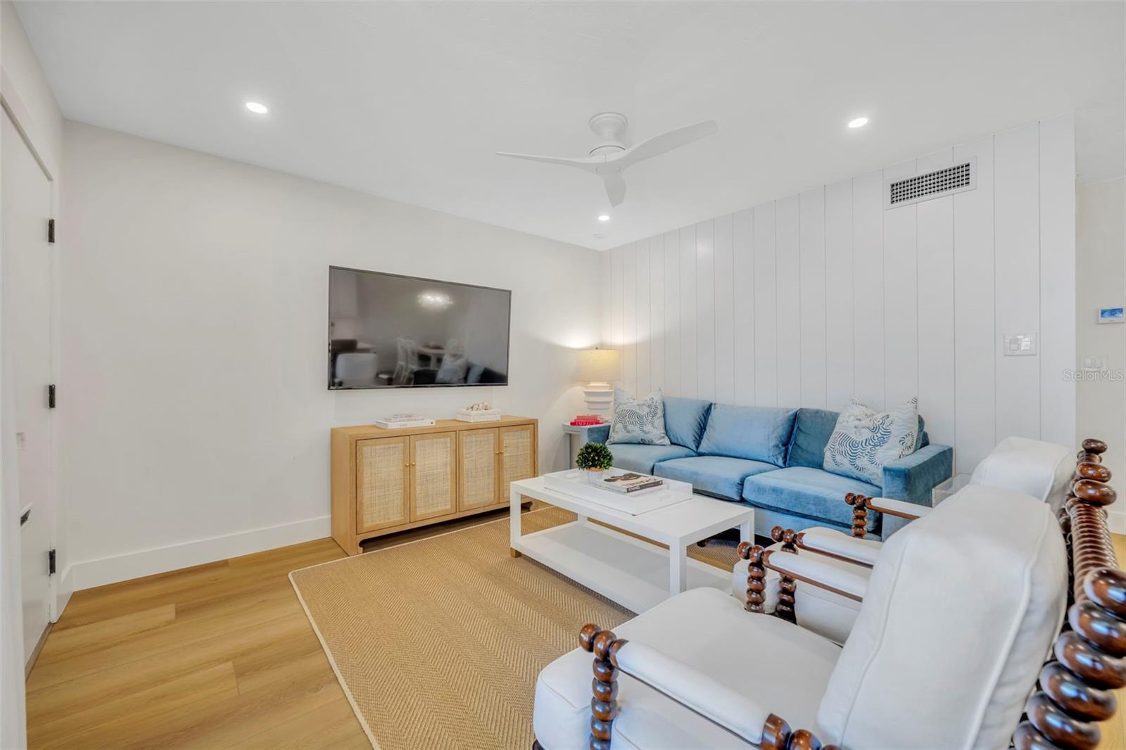 Image 4 of 35 For 1140 Orlando Avenue H-13