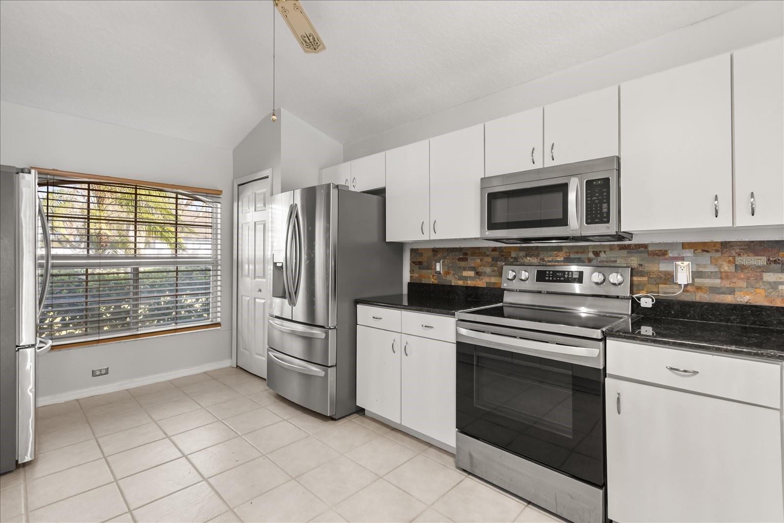 Image 16 of 39 For 785 Pickfair Terrace