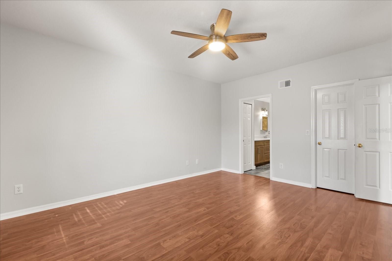 Image 19 of 39 For 785 Pickfair Terrace