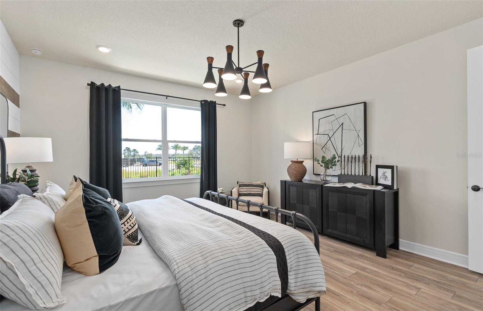 Image 26 of 50 For 13037 Sandcastle Drive