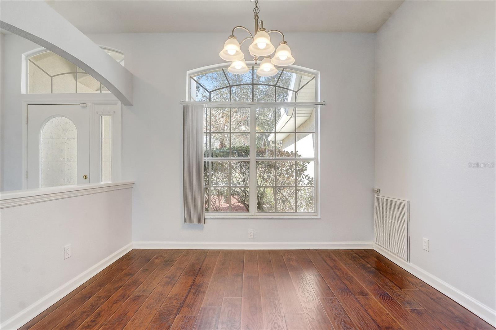 Image 10 of 54 For 359 Randon Terrace