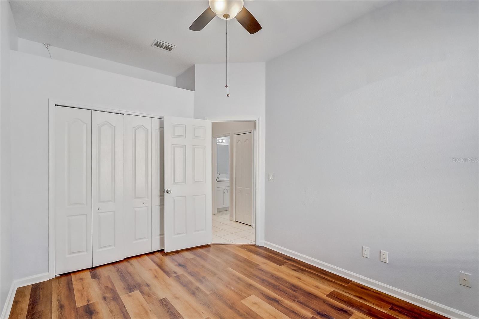 Image 25 of 54 For 359 Randon Terrace