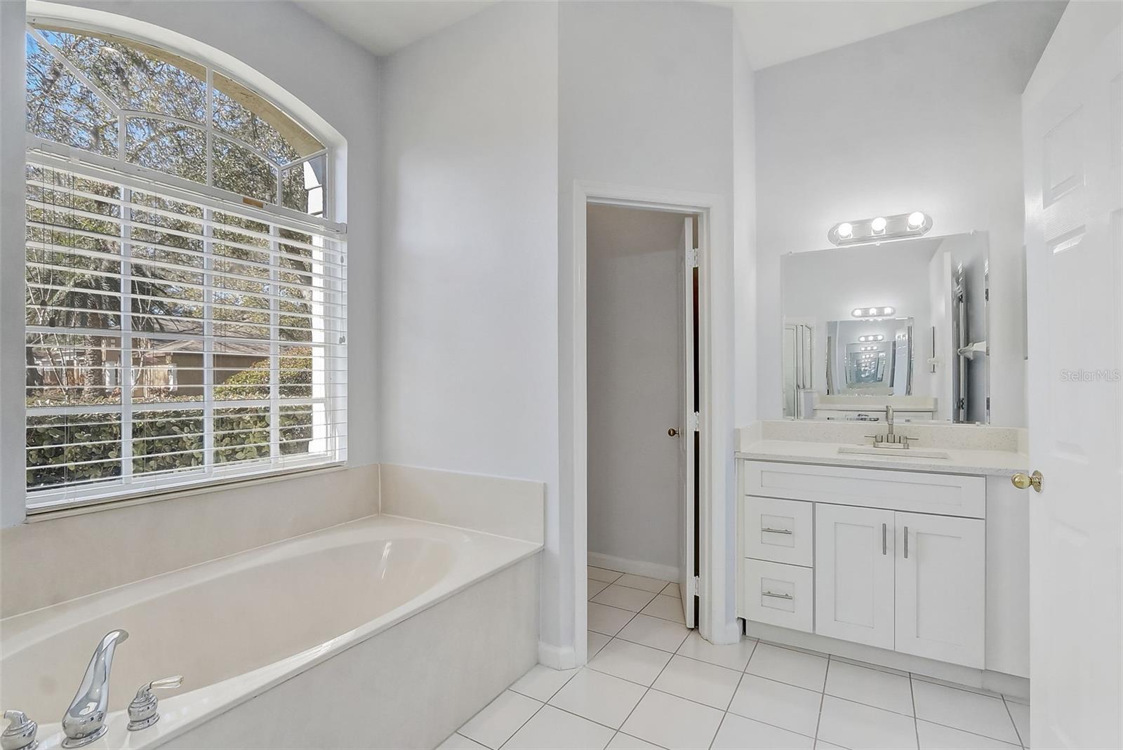 Image 34 of 54 For 359 Randon Terrace