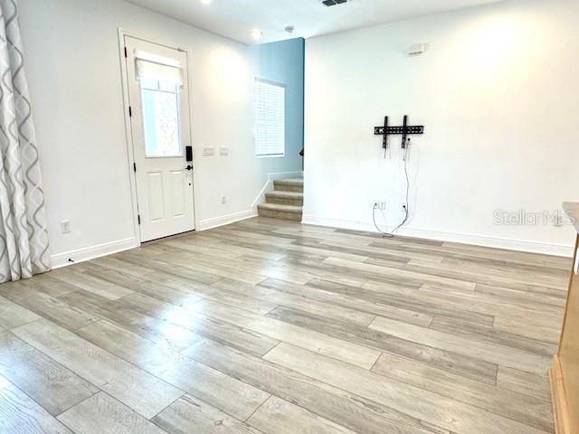 Image 7 of 29 For 1825 Coastal Court