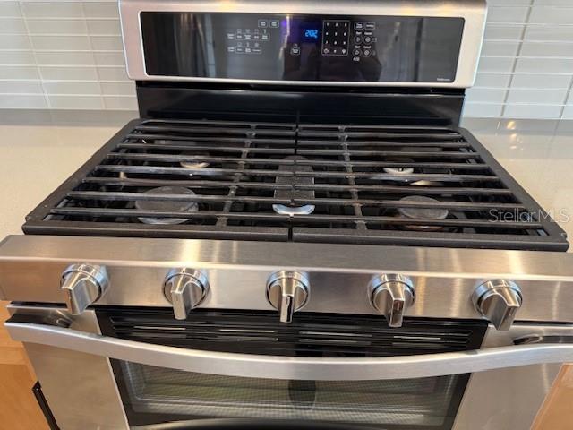 Image 9 of 29 For 1825 Coastal Court