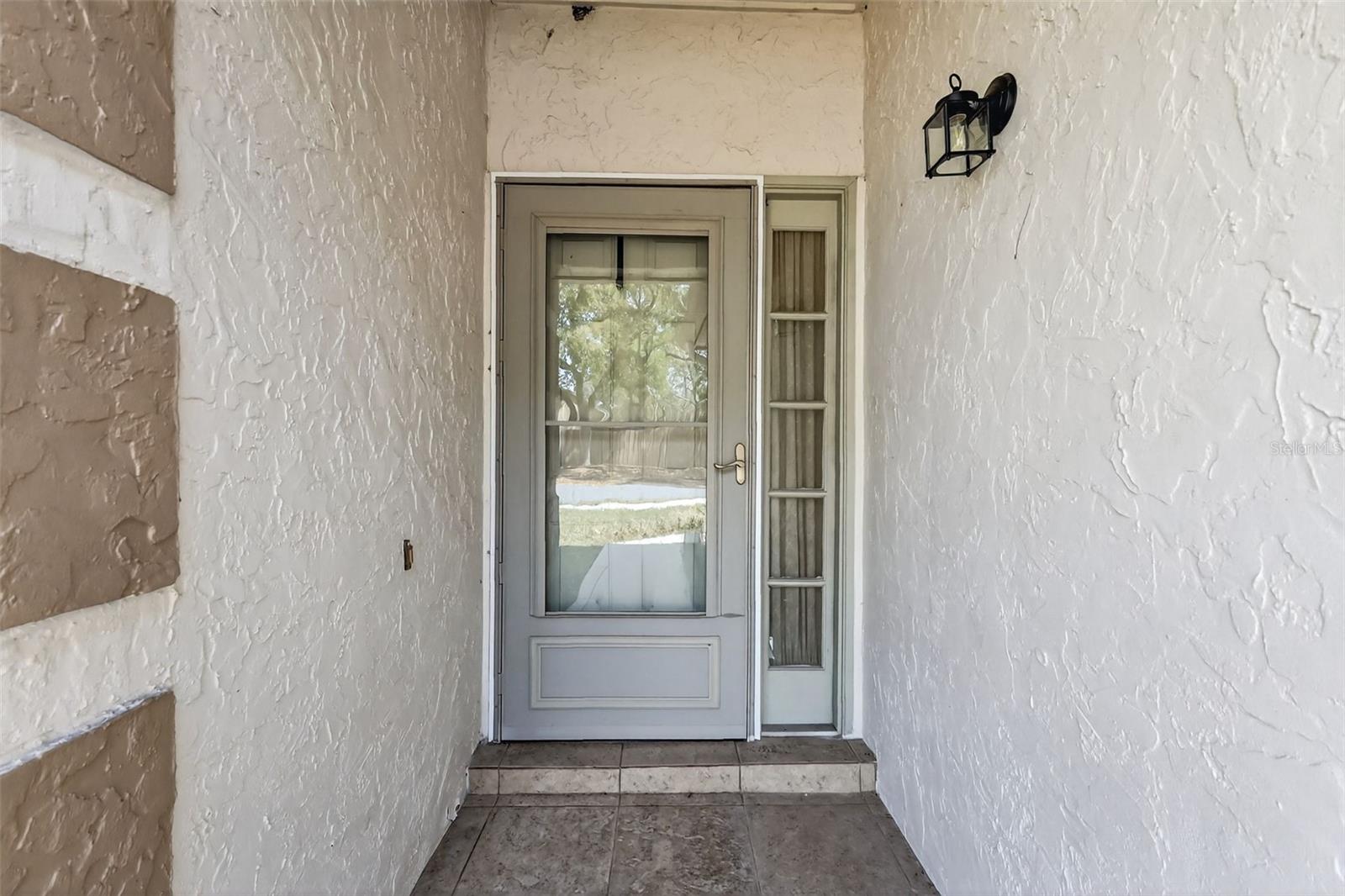 Image 11 of 53 For 1000 Covington Street