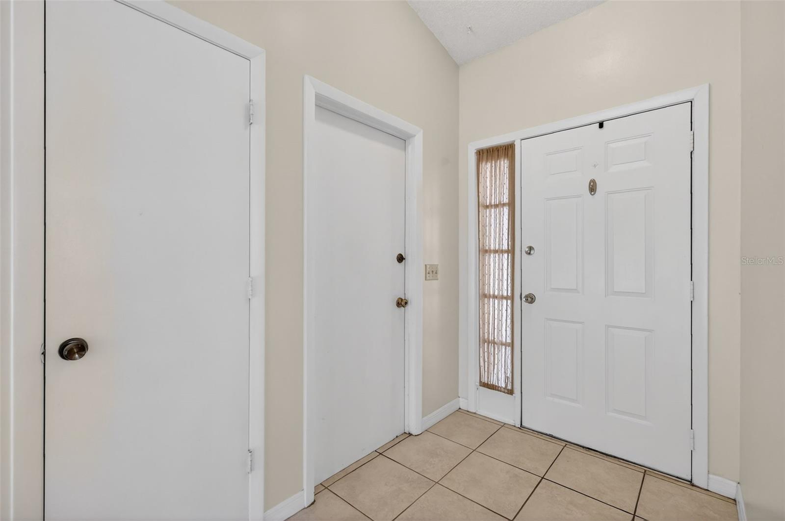 Image 13 of 53 For 1000 Covington Street