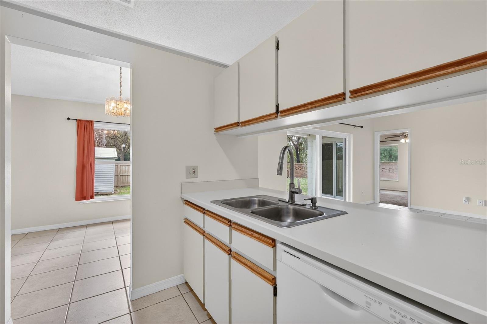 Image 21 of 53 For 1000 Covington Street