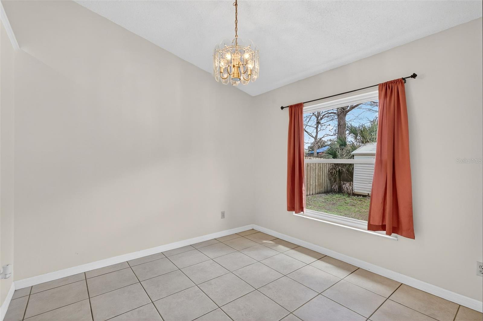 Image 24 of 53 For 1000 Covington Street