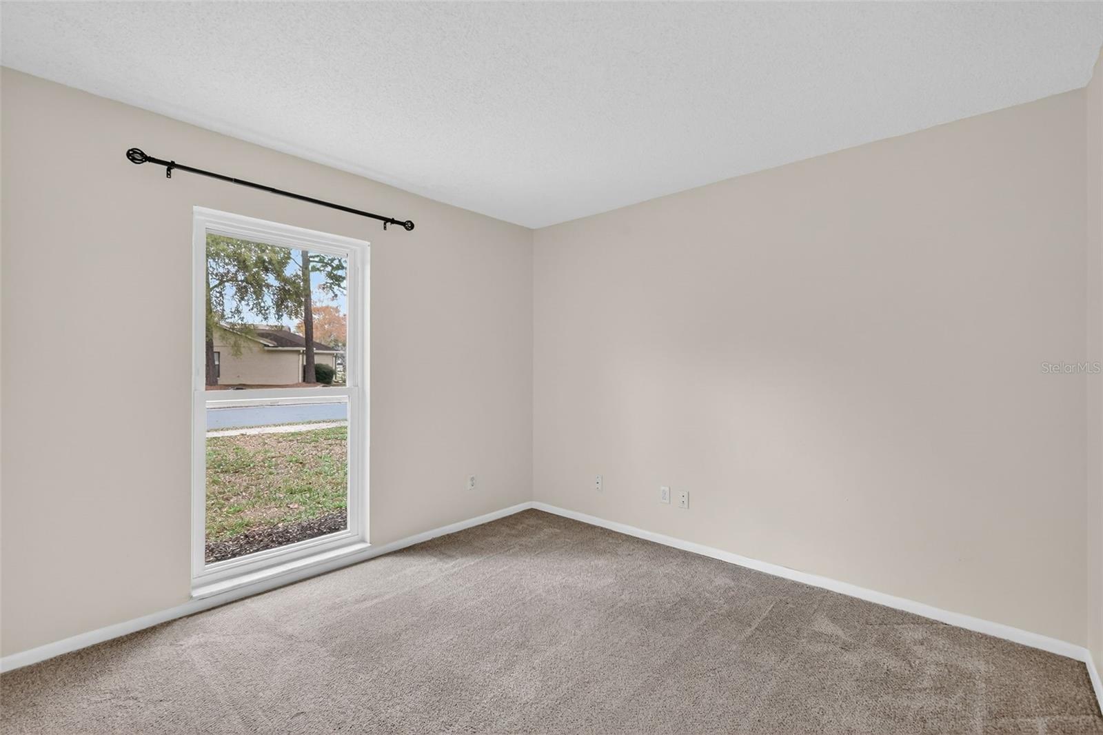 Image 34 of 53 For 1000 Covington Street